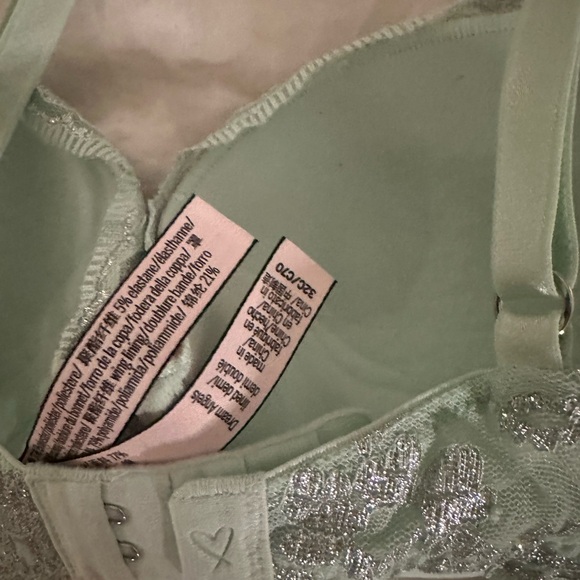 *3 for 20* Victoria’s Secret Mint Green Floral Lace Underwire Bra , Size 32C - Picture 4 of 5